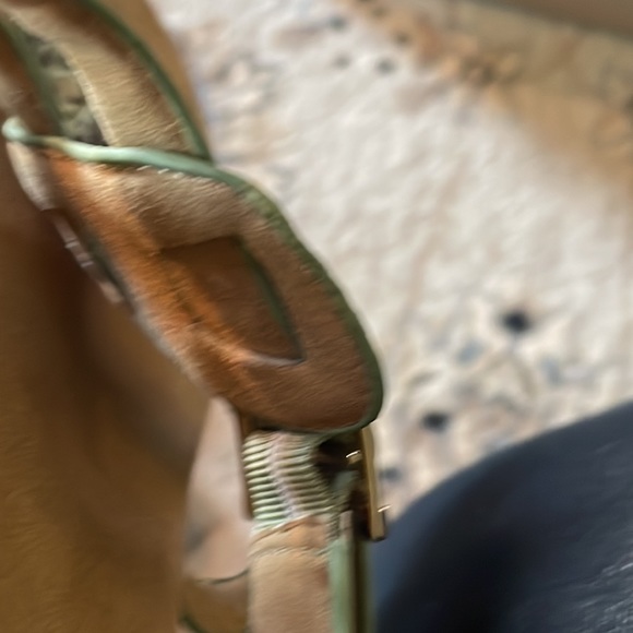 Women’s Vionic Sandels. Size 11. Multicolored snake skin. - Picture 9 of 9